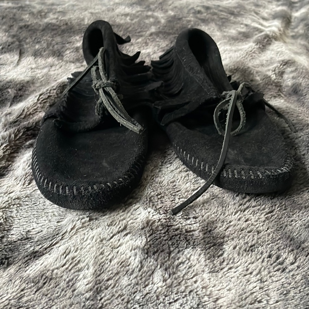 Minnetonka soft sole ankle moccasins